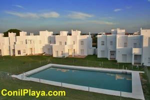 Piscina de la urbanizacin Camino del Tejar, Conil